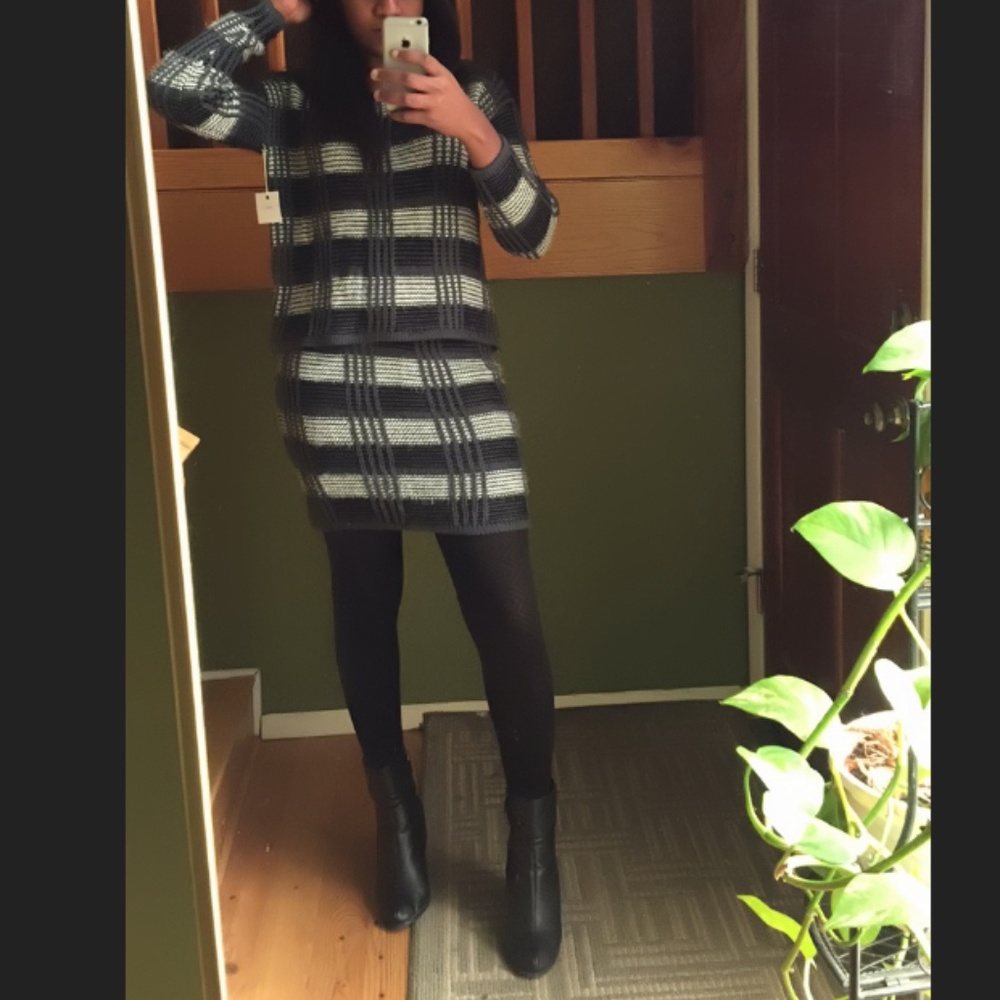 FLASH SALE  Plaid Sweater Skirt Set - Picture 2 of 6